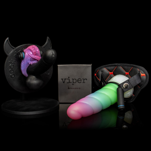 Kit de sex toys com dildo Uni, Cinta Strap-on Vermelha, vibrador Bullet Viper e Anel Penian Kraken.